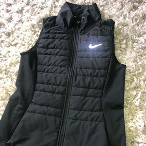 Black nike vest